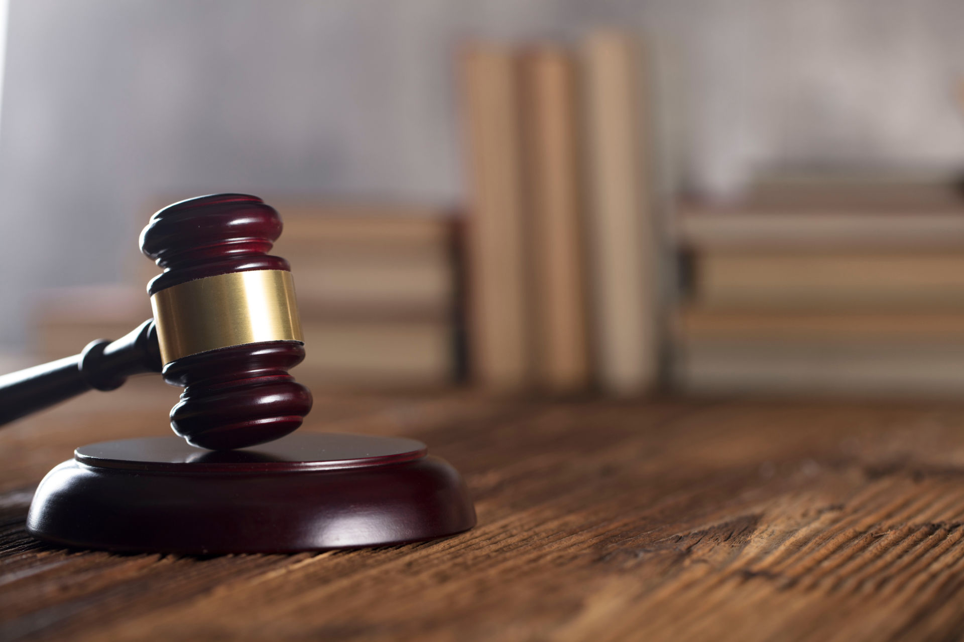 The Benefits Hiring a Criminal Defense Lawyer